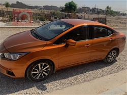 نيسان فيرسا